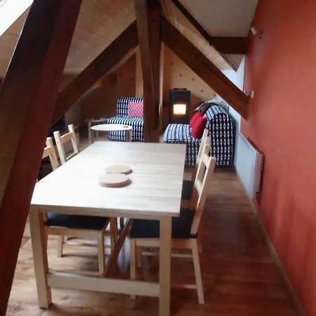 Apartment La Mansarde De Clo